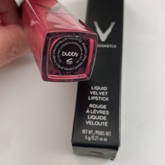 CLOSET CLEANOUT — 4 / $20 DEAL ON THIS ITEM - Picture 2 of 3